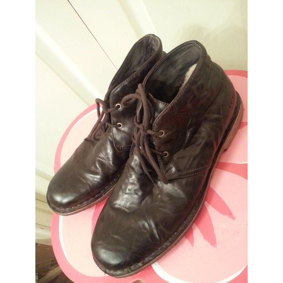Ugg Men's Shoes - Picture 1 of 1